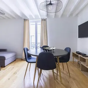 home-suite-home-grands-boulevards-41-4d.fr-paris.fr/